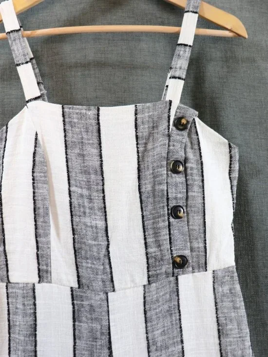 Urban Romantics Linen Blend Wide Leg Striped Jumpsuit Romper Womens M Sleeveless - Picture 4 of 15